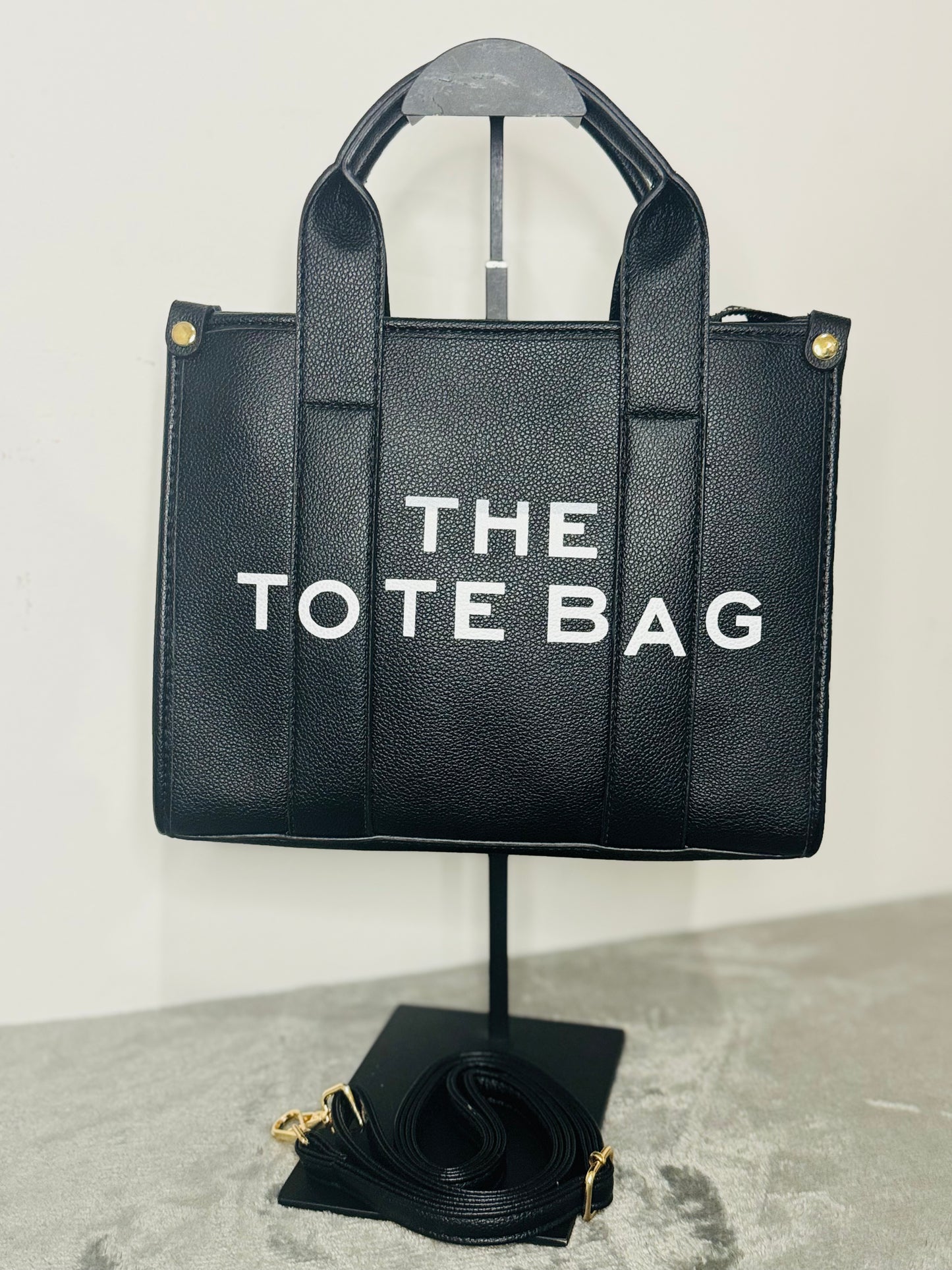 THE TOTE BAG